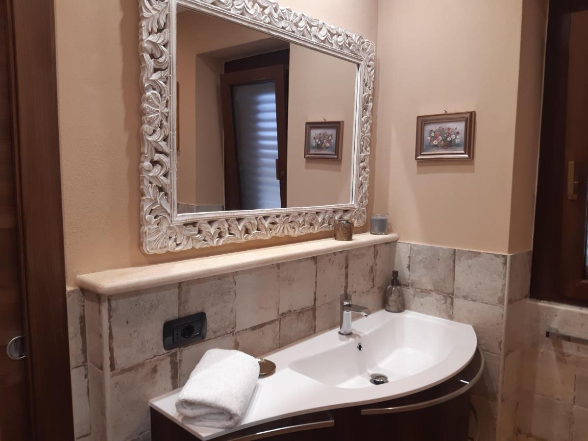 Tenuta Aranuova Vercelli Exteriör bild